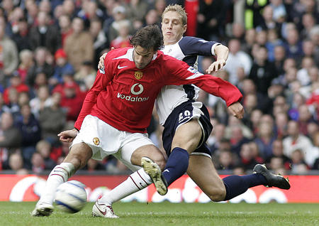 恩比德休赛期不太能重返赛场,可能会缺席新赛季训练营.